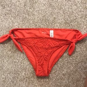 Aerie coral crocheted bikini bottom- small